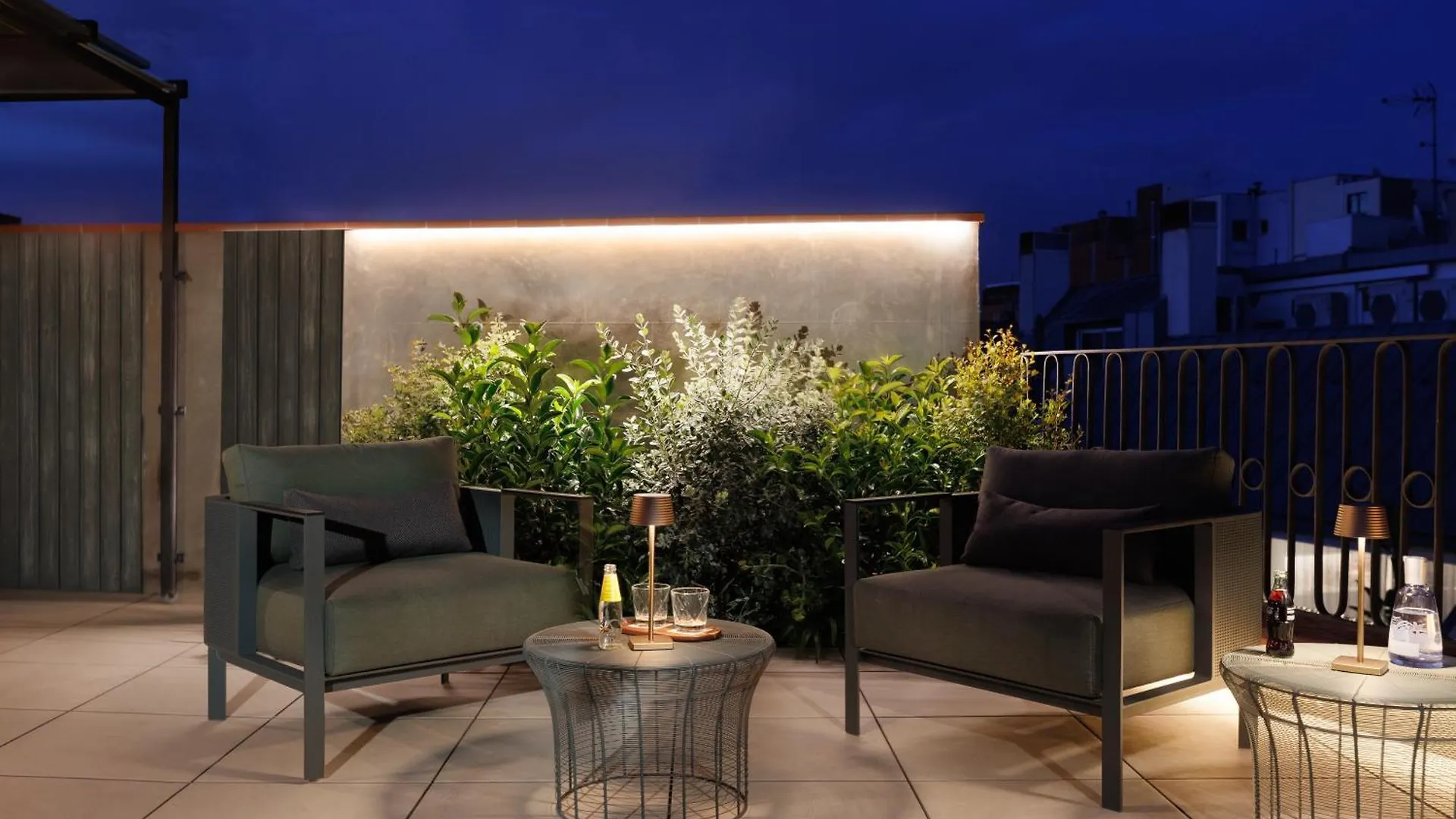 Hotel La Pau 4 Sup Барселона 4*,